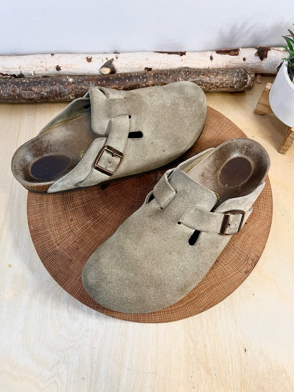 Birkenstock Tan Suede Boston Clogs Size 39/8L Narrow